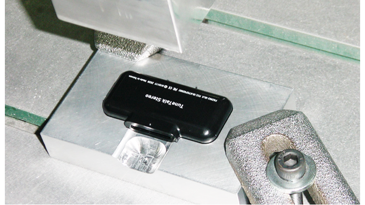 超声波焊接机在电子电讯行业怎样应用？