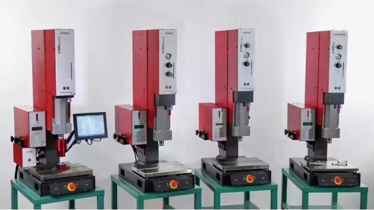 自动化生产线上的超声波焊接机应注意哪些问题？