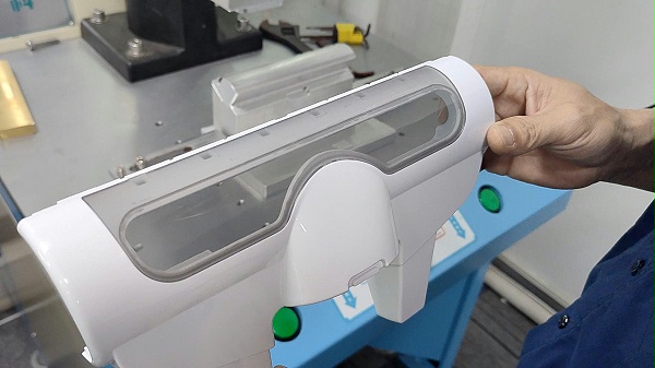 灵高超声波-吸尘器地拖焊接