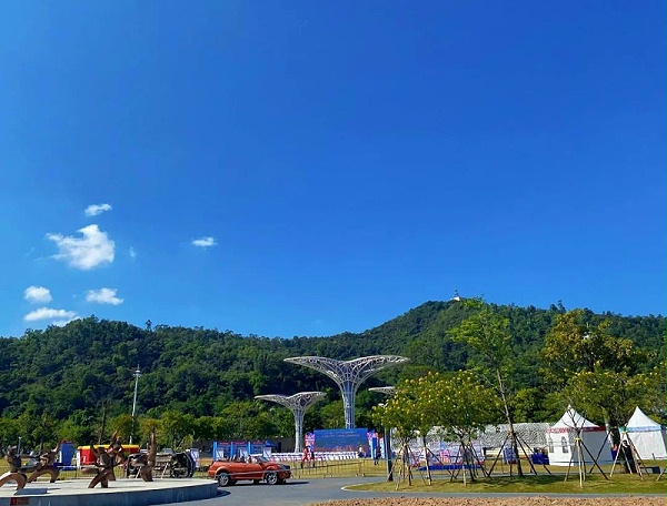 灵高超声波团建日|惬意周末从征服尖峰山开始