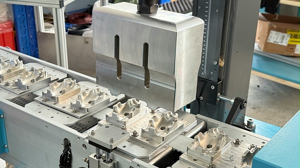 自动化玩具熊产线_2