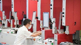 灵高超声波焊接：让充电插头更安全、更耐用的核心技术