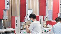 路由器外壳焊接溢料怎么办？Apsonic超声波焊接故障排查与“四步维修法”解析