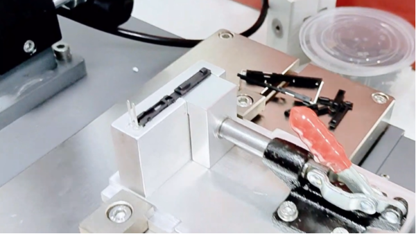 磁性开关超声波焊接