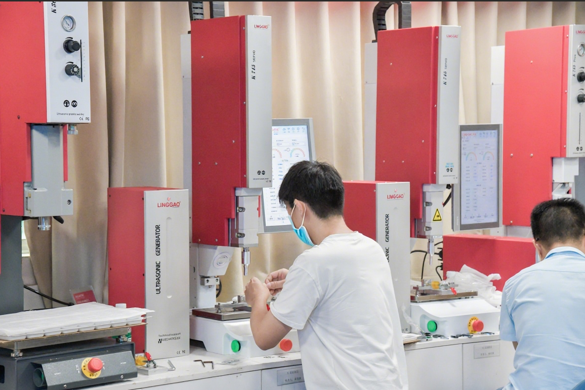 灵高超声波焊接母鲁尔连接器的优势解析