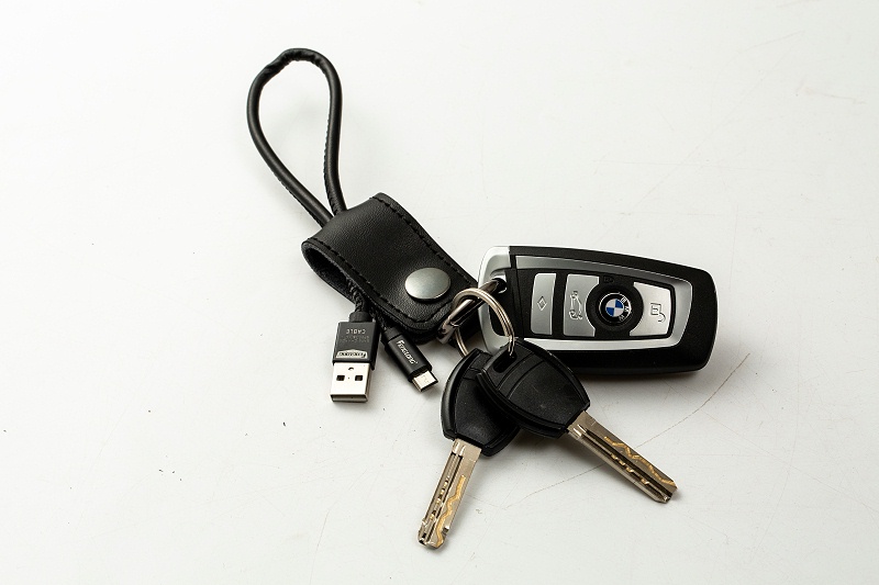 千库网_汽车用品钥匙套钥匙扣钥匙环摄影图_摄影图编号8473