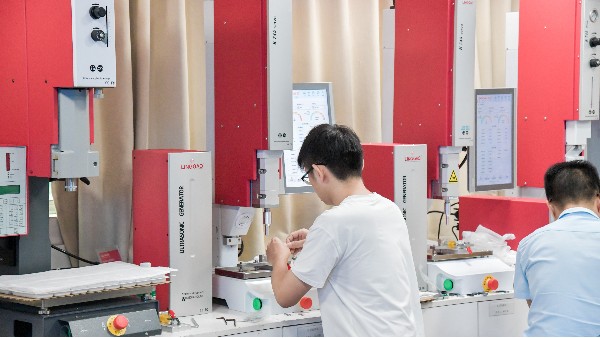东和超声波焊接机焊接时为什么产生异响？