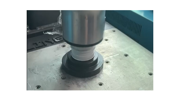 pc材质宠物杯盖焊接